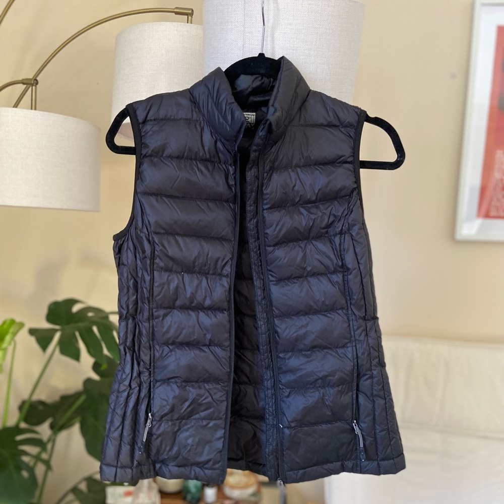 Puffer vest size small